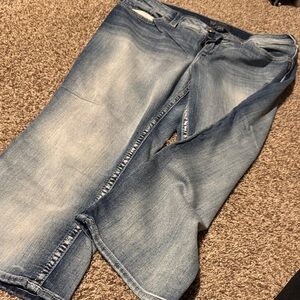 Silver Jeans Co. super stretch flared mid capris (16) - EUC!